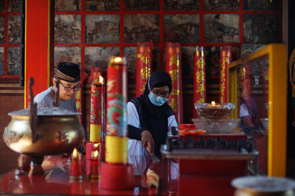 Acara yang diikuti oleh warga keturunan Tionghoa dan berbagai komunitas masyarakat lintas iman dan budaya seperti Galang Kemajuan (GK) Ladies, Alumni SMA Yogya Bersatu (ASYB) maupun Gerakan Sosial Mulia Abadi (GESOMA) itu menjadi salah satu wujud nyata harmoni masyarakat Yogyakarta menyambut datangnya Imlek. 