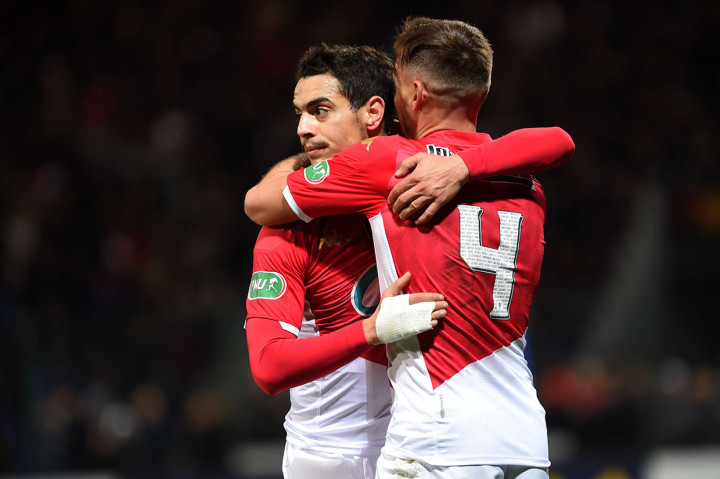 Pemain internasional Prancis Wissam Ben Yedder kemudian menambahkan namanya ke daftar pencetak gol pada menit ke-36. Skor 3-0 bertahan hingga jeda.