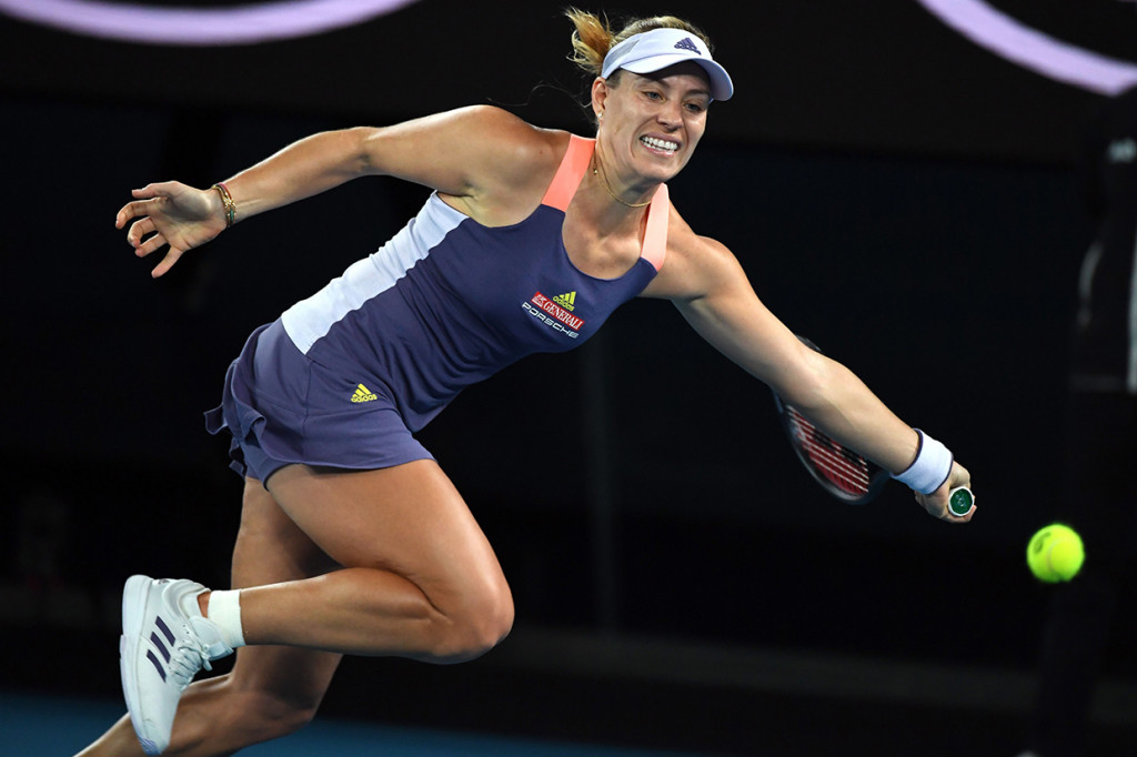 Meski menang, Kerber disulitkan Cocciaretto. Petenis Italia berusia 18 tahun itu sukses membukukan 32 winner, hampir dua kali lipat lebih banyak daripada Kerber (17).