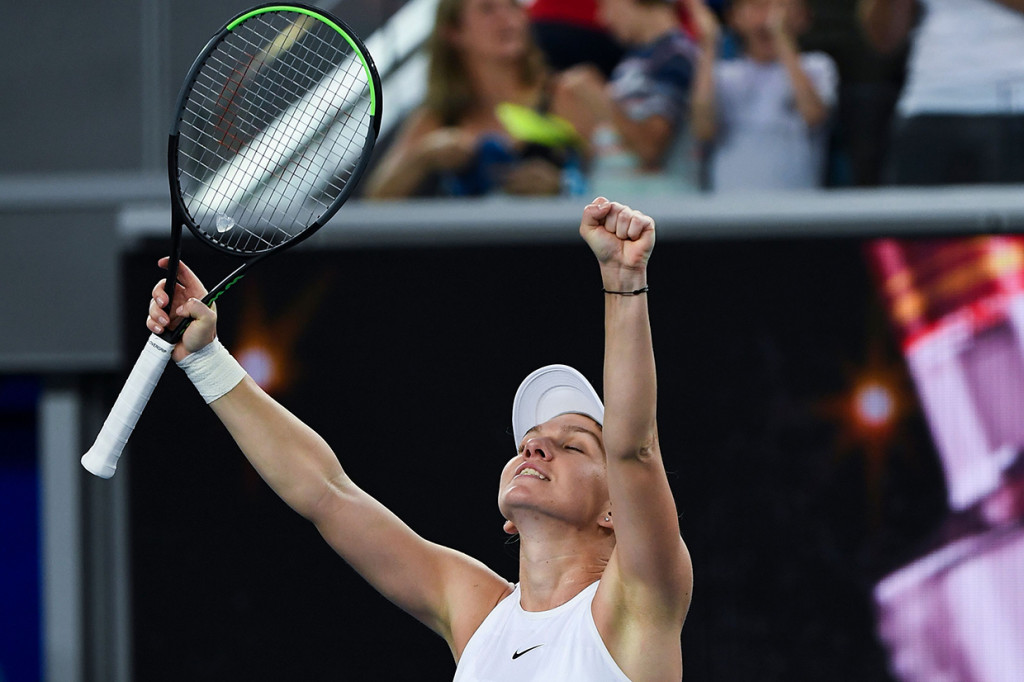 Juga lolos adalah Simona Halep asal Rumania. 