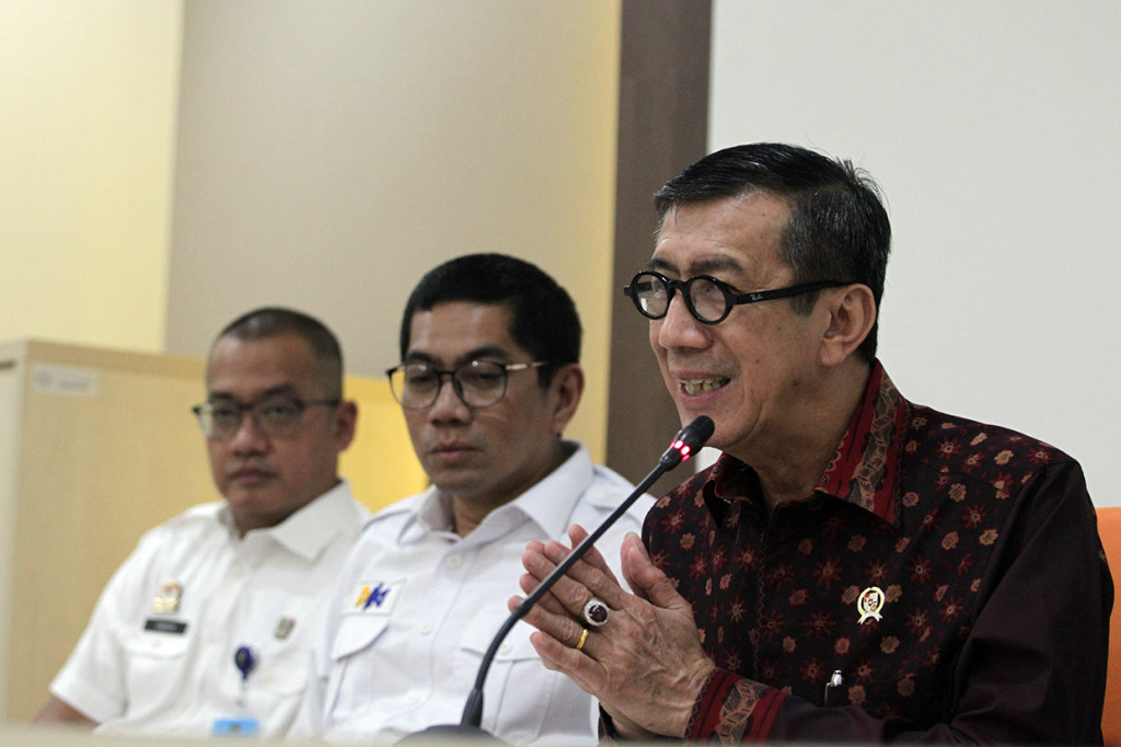Menteri Hukum dan HAM Yasonna H Laoly memberikan keterangan pers kepada awak media terkait pernyataannya yang dinilai menyinggung warga Tanjung Priok saat acara 'Resolusi Pemasyarakatan 2020', di Jakarta, Rabu, 22 Januari 2020. 