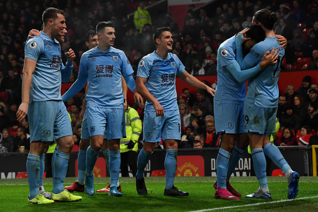 Sedangkan Burnley naik ke peringkat 13 setelah memperoleh 30 poin, sama dengan Crystal Palace dan Everton yang menempati peringkat di atasnya.