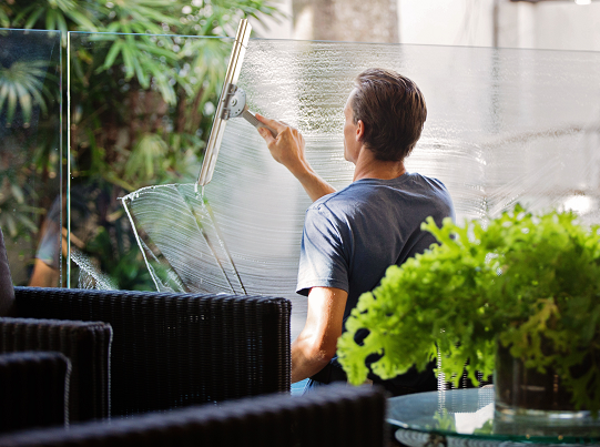 Do: bersih-bersih dan membuang barang lama. (Foto: Dok. pexels.com)