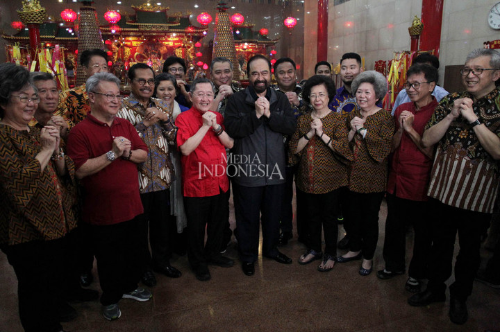 Surya Paloh pun mengucapkan selamat tahun baru Imlek yang jatuh pada Sabtu, 25 Januari 2020, kepada komunitas Tionghoa. 