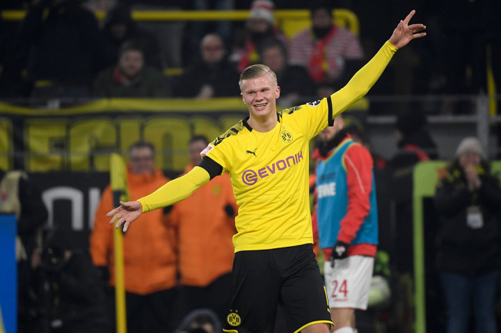 Namun setelah gol balasan tersebut, justru Dortmund yang menggila melalui pemain pengganti Erling Haaland. Pemain Norwegia itu menyambar bola pantul dari sepakan Guerreiro yang ditahan Horn untuk mengemas gol keempatnya sebagai pemain Dortmund pada menit ke-77.