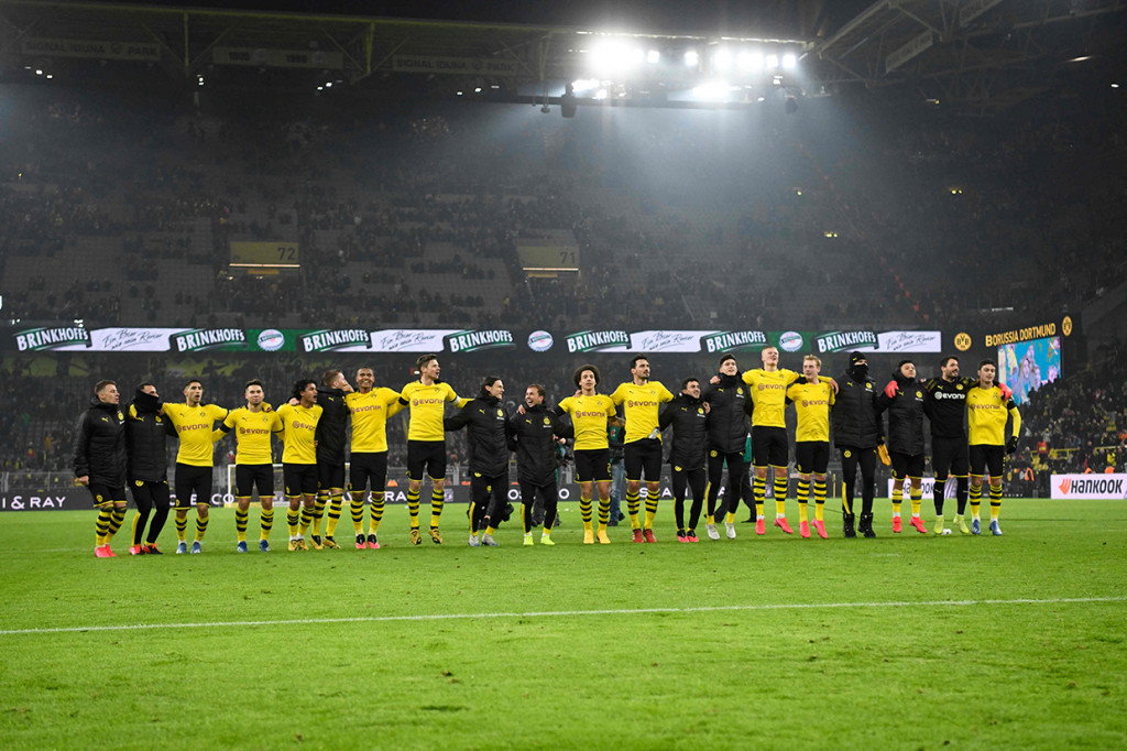 Tambahan tiga poin membawa Dortmund menggeser Borussia Moenchengladbach untuk menduduki peringkat ketiga klasemen sementara Liga Jerman dengan 26 poin. Sedangkan FC Koln, yang laju empat kemenangan beruntunnya terhenti, tertahan di peringkat ke-13 dengan 20 poin.