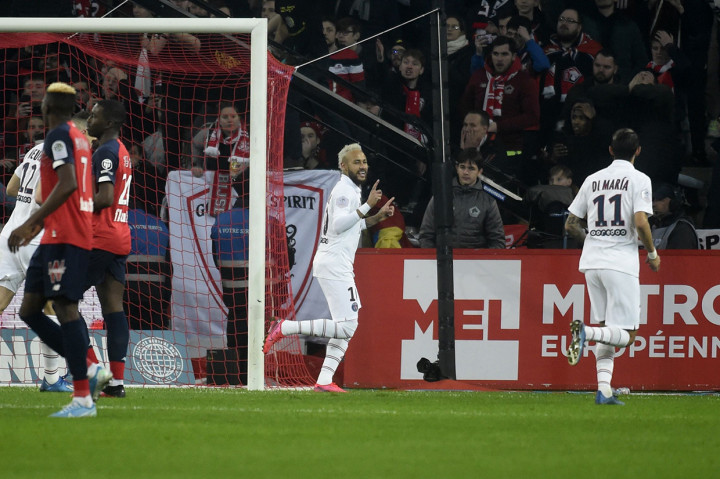 Neymar memborong gol kemenangan 2-0 Paris Saint-Germain atas Lille di pekan ke-21 Liga Prancis. AFP Photo/Francois Lo Presti
