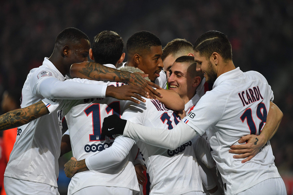 Dengan kemenangan ini, PSG masih perkasa di puncak klasemen Liga Prancis dengan 52 poin, unggul 10 angka dari Marseille. Sementara Lille di peringkat 7 dengan raihan 31 poin. AFP Photo/Denis Charlet