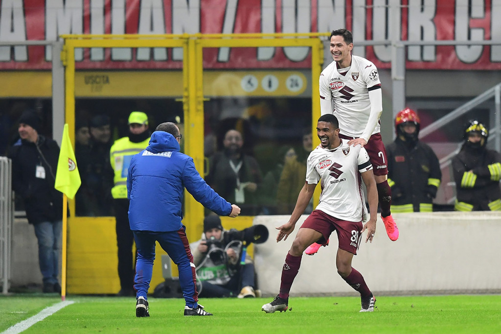 Namun Torino menyamakan kedudukan pada menit ke-34 lewat Gleison Bremer yang dengan cerdik memperdaya kiper Gianluigi Donnarumma untuk menyelesaikan umpan dari Simone Verdi. Skor 1-1 bertahan hingga jeda.