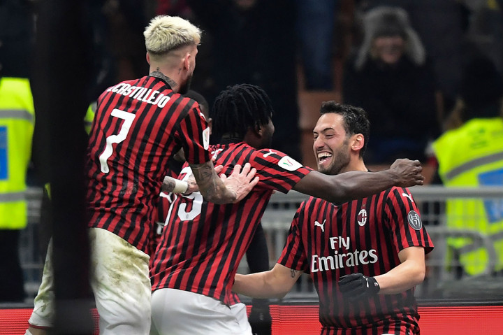 Babak tambahan pertama, kedua tim saling serang tapi tak ada satu pun peluang berbuah gol. Dan Milan berhasil unggul 3-2 pada babak tambahan kedua lewat tembakan keras Calhanoglu.