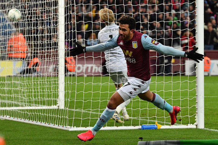Pad aleg kedua semifinal, Aston Villa menang dengan skor 2-1 atas Leicester yang dipastikan lewat gol Trezeguet pada menit ketiga 'injury time' di Stadion Villa Park, Birmingham.