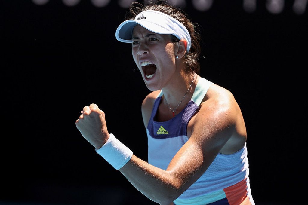 Muguruza di babak perempat final menundukkan petenis Rusia Anastasia Pavlyuchenkova dua set langsung dengan skor 7-5, 6-3.