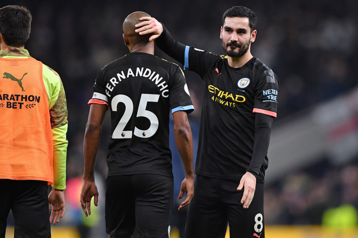 Sementara itu, City harus tertahan di posisi kedua klasemen sementara dengan mengoleksi 51 poin. Mereka terancam tergusur dari posisi kedua karena hanya terpaut dua poin dari Leicester City yang berada di peringkat ketiga.