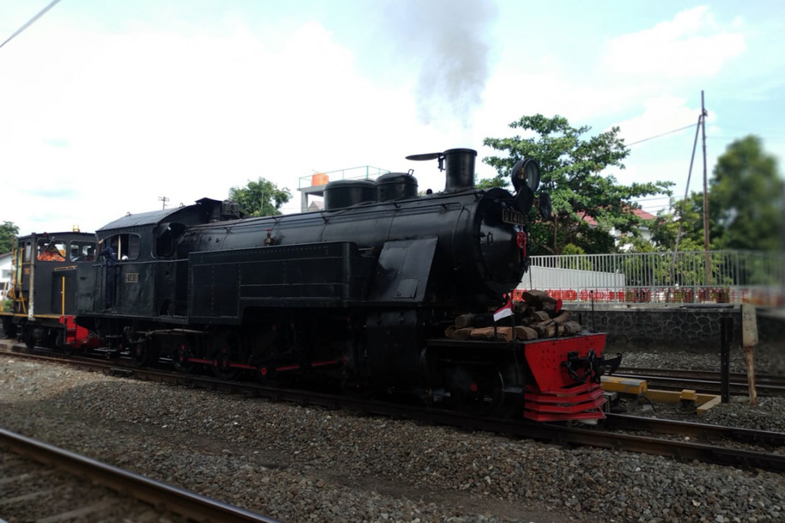 Selesai Direstorasi, Kereta Uap D1410 Dikirim ke Solo - Medcom.id