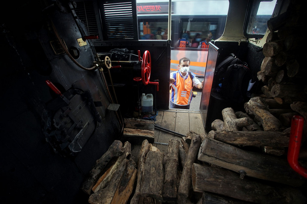 Sebelumnya, kereta uap tersebut merupakan salah satu koleksi Museum Transportasi di Taman Mini Indonesia Indah, dan menjalani restorasi di Balai Yasa Yogyakarta dengan memakan waktu sekitar 1 tahun. ANTARA FOTO/Andreas Fitri Atmoko