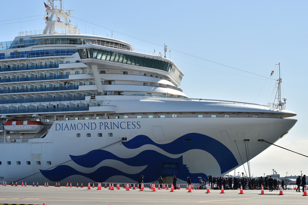 Kapal pesiar Diamond Princess yang berlabuh di Yokohama, Jepang, kembali menemukan 10 orang yang positif terinfeksi virus korona jenis baru (2019-nCOV).