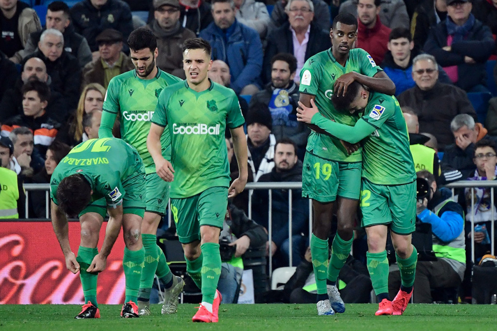 Madrid semakin terpuruk setelah tertinggal 0-3 lewat gol kedua Isak dua menit kemudian.