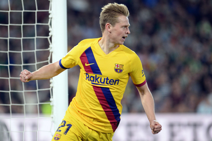Barcelona membalas tiga menit berselang lewat Frenkie de Jong. 