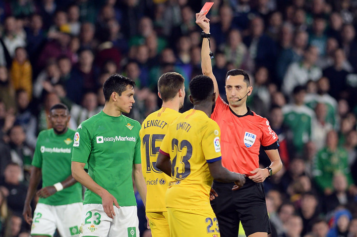 Setelah gol ini pertandingan menjadi sangat panas. Wasit mengeluarkan dua kartu merah. Pertama untuk Nabil Fekir dari Real Betis usai mendapatkan kartu kuning kedua pada menit ke-76. Pada menit ke-79, giliran Lenglet dikartumerah usai melakukan pelanggaran kepada Joaquin.