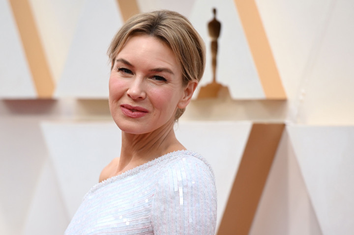 Sementara, Aktris terbaik Oscar 2020 diraih oleh Renee Zellweger, untuk perannya sebagai Judy Garland dalam film berjudul Judy. AFP Photo/Robyn Beck
