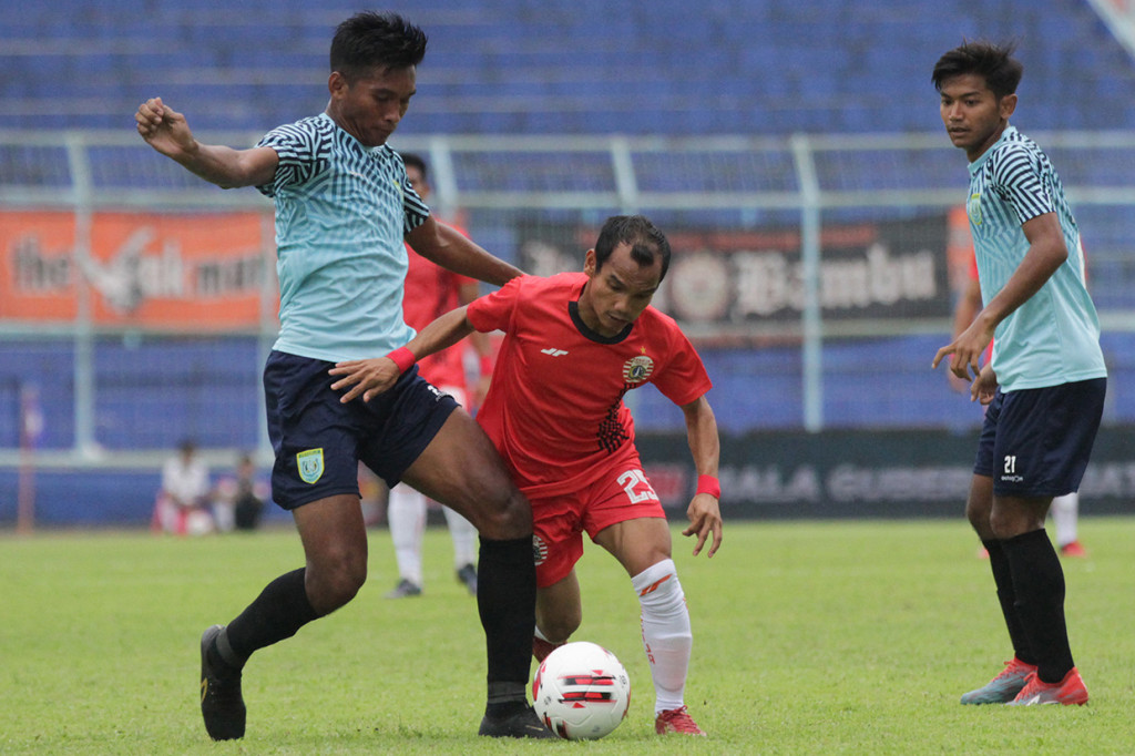Persija Jakarta membungkam Persela Lamongan 4-1 di laga perdana Grup B Piala Gubernur Jatim 2020 di Stadion Kanjuruhan, Malang, Jawa Timur.