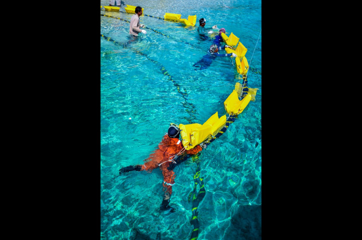 Pada 2014, beban listrik di Kawasan Tiga Gili baru mencapai dua megawatt (mw). Namun meningkat menjadi empat mw pada 2017. Pada akhir 2019, beban kembali meningkat menjadi lima mw. 
