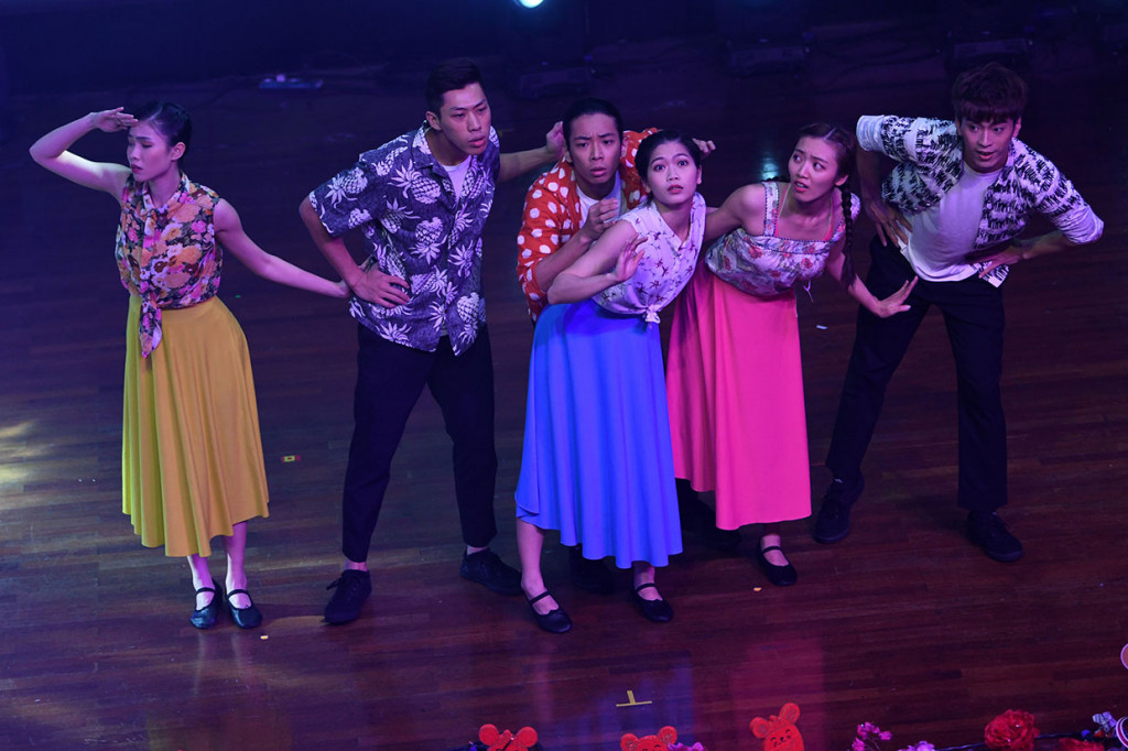 Kelompok Sirkus Formosa (Foca) terdiri dari 14 orang yakni 11 orang sebagai aktor sekaligus pemain sirkus, 1 orang penyanyi, 1 orang sebagai stage manager, dan 1 orang director.