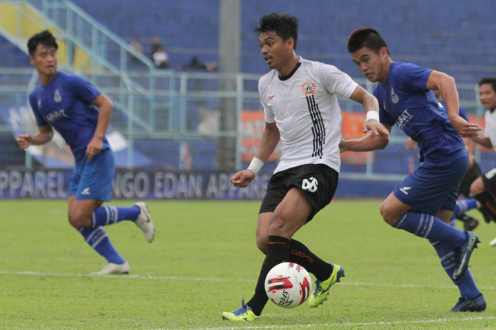 Persija Jakarta menang 2-0 atas Sabah FA pada laga lanjutan Piala Gubernur Jatim 2020 di Stadion Kanjuruhan, Malang. 