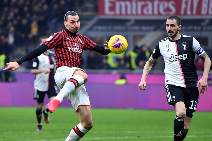 Bermain di kandang sendiri, San Siro, Jumat, 14 Februari 2020 dini hari WIB, AC Milan mengambil inisiatif serangan sejak awal laga. 