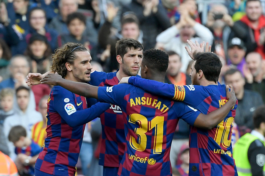 Barcelona menundukkan tamunya, Getafe di Camp Nou dengan skor 2-1 dalam pertandingan pekan ke-24 La Liga Spanyol 2019-2020.