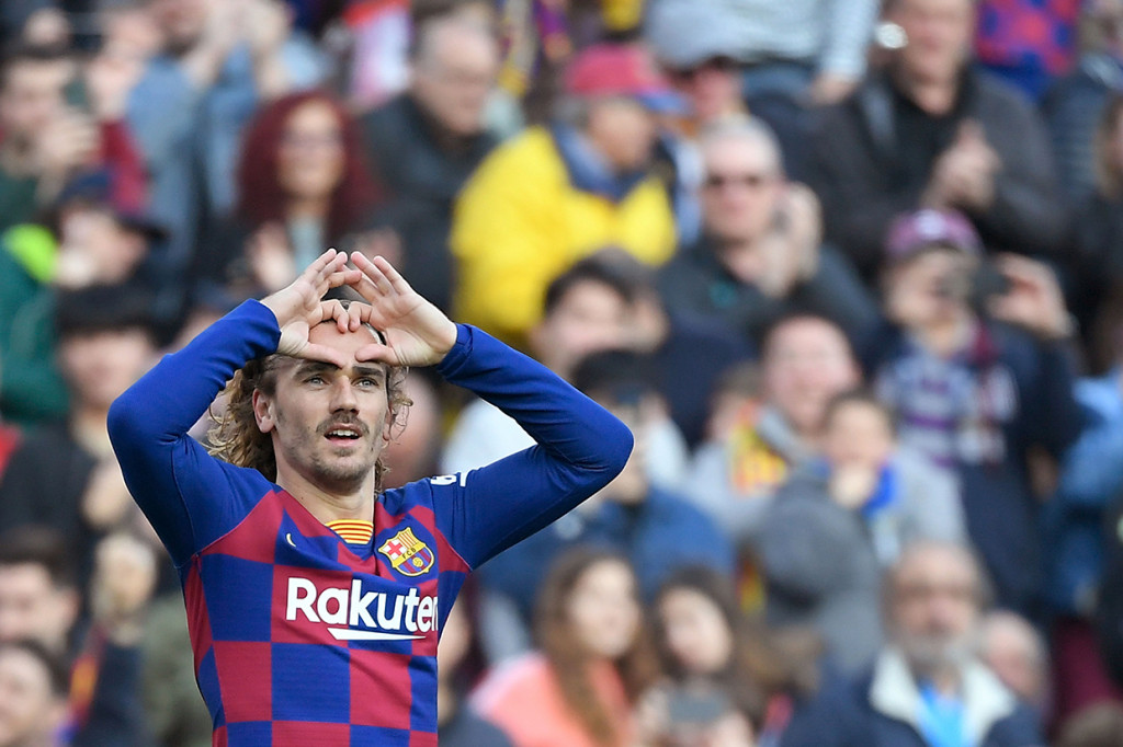 Dua gol Blaugrana dalam pertandingan ini masing-masing disarangkan Antoine Griezmann pada menit ke-33 dan Sergi Roberto menit ke-39.
