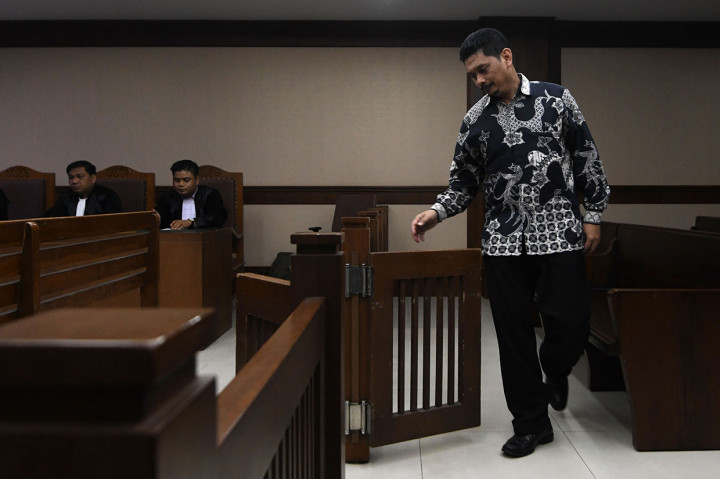 Darman dinilai terbukti menyuap Direktur Keuangan PT Angkasa Pura II Andra Yastrialsyah Agussalam senilai USD71 ribu dan SGD96.700. Suap dilakukan untuk mempermulus kontrak kerja PT INTI terkait proyek Baggage Handling System (BHS) di PT Angkasa Pura Propertindo (PT APP).
