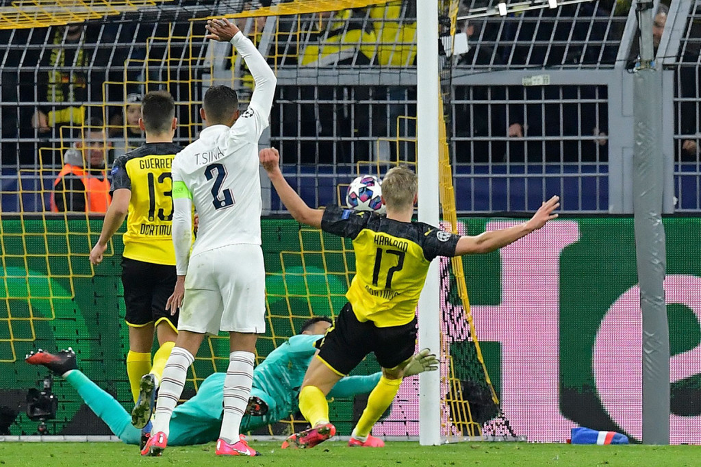 Haaland akhirnya berhasil menjebol gawang Keylor Navas pada menit ke-69. Gol itu diawali tembakan mendatar Raphael Guerreiro dari umpan tarik Achraf Hakimi yang dapat diblok di depan Navas, namun bola pantul langsung disambar Haaland untuk dikonversi menjadi gol.