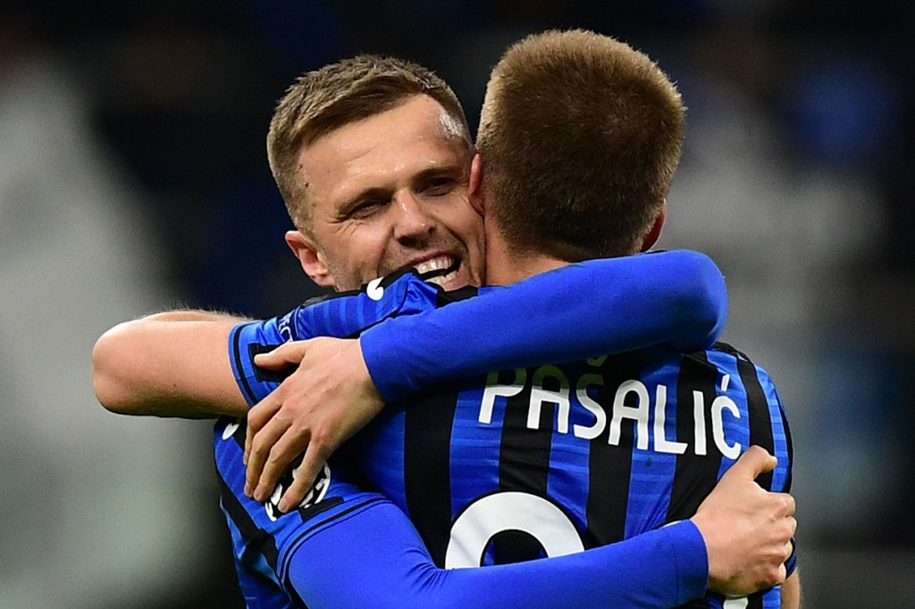 Justru gawang Valencia yang harus kembali kemasukan menjelang turun minum, lewat sepakan keras Josip Ilicic yang bersarang di sudut kanan atas gawang Jaume.