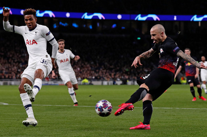 Sepanjang babak pertama Leipzig lebih banyak menguasai jalannya pertandingan. Beberapa peluang tercipta namun belum berbuah gol. 