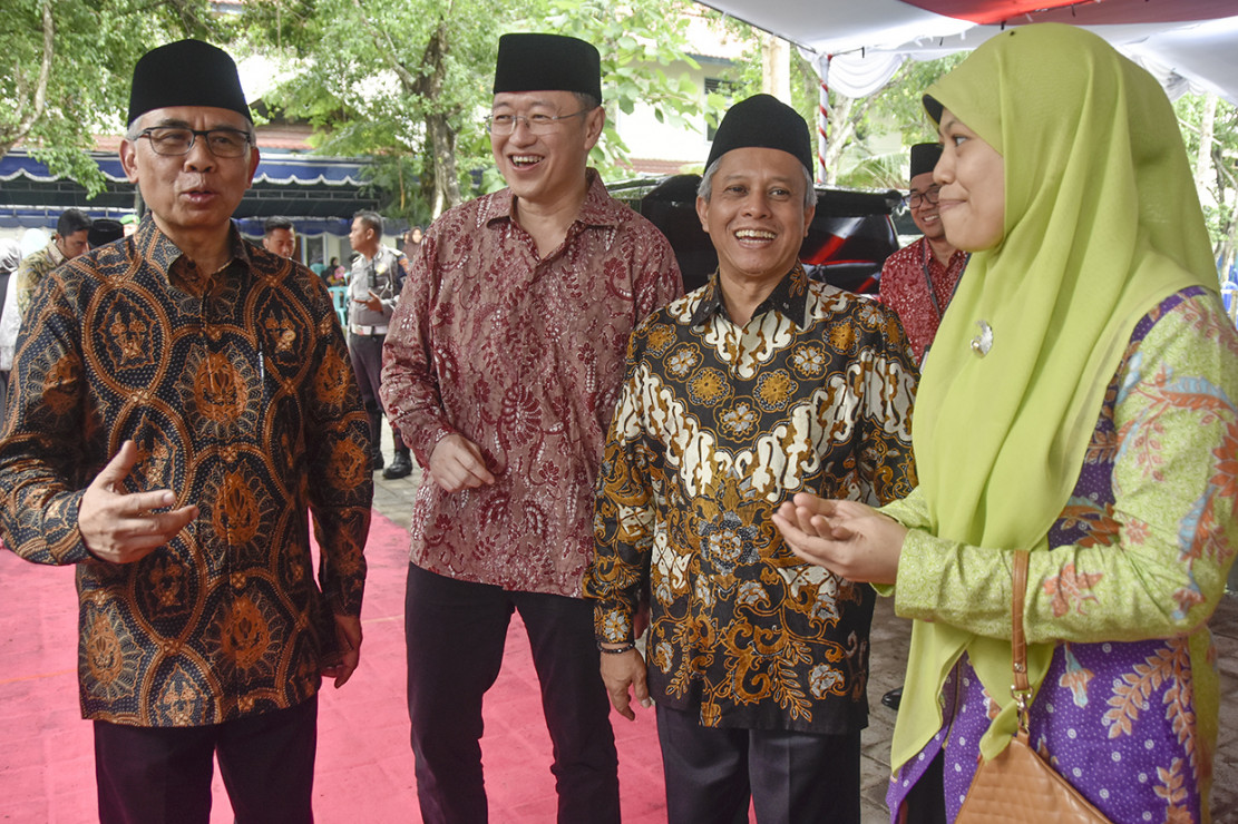 Maruf Amin Resmikan Bank Wakaf Mikro ATQIA di Lombok - Medcom.id