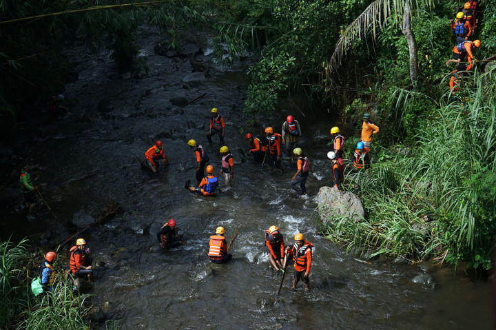 Sejauh ini tim gabungan telah menemukan sebanyak sembilan korban meninggal dunia yang hanyut terbawa arus aliran Sungai Sempor saat melakukan susur sungai pada Jumat, 21 Februari 2020, sementara satu orang belum terkonfirmasi. 