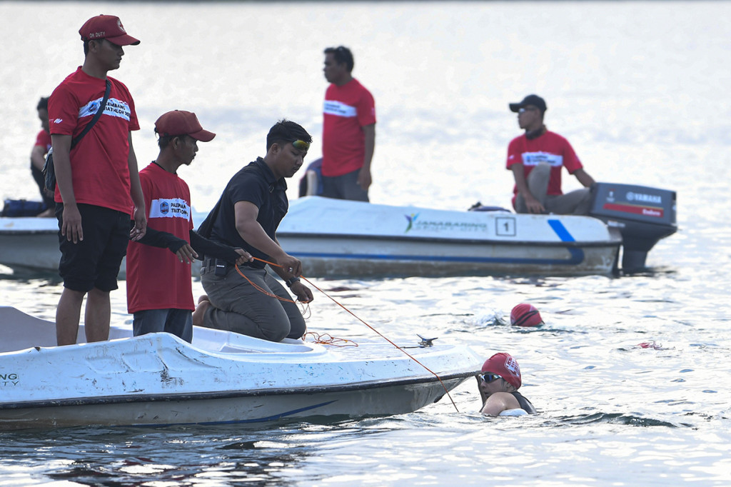 Di hari kedua Palembang Triathlon 2020 mempertandingkan kategori kelompok umur yang terdiri dari jarak Sprint Distance (renang 750 m, sepeda 20 km dan lari lima km) dan Standard Distance (renang 1.500 m, sepeda 40 km dan lari 10 km) yang seluruhnya dapat dilakukan individu atau sistem relay. 