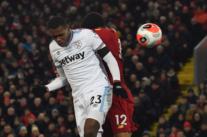 Liverpool unggul cepat saat laga baru berjalan sembilan menit. Namun tiga menit berselang, West Ham segera membalas juga melalui gol sundulan yang dicetak oleh Issa Diop.