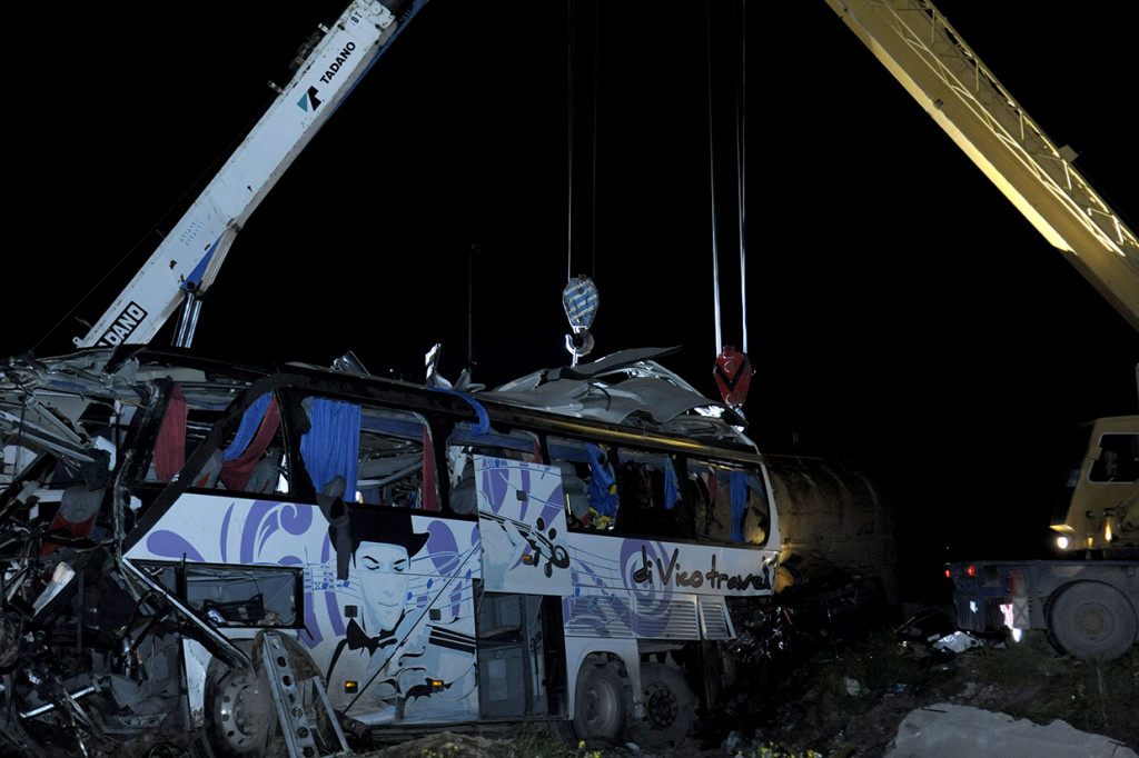 Menteri Dalam Negeri Suriah Mohammad Khaled Al Rahmoun menginformasikan awak media bahwa kecelakaan tersebut diakibatkan kerusakan rem truk. 
