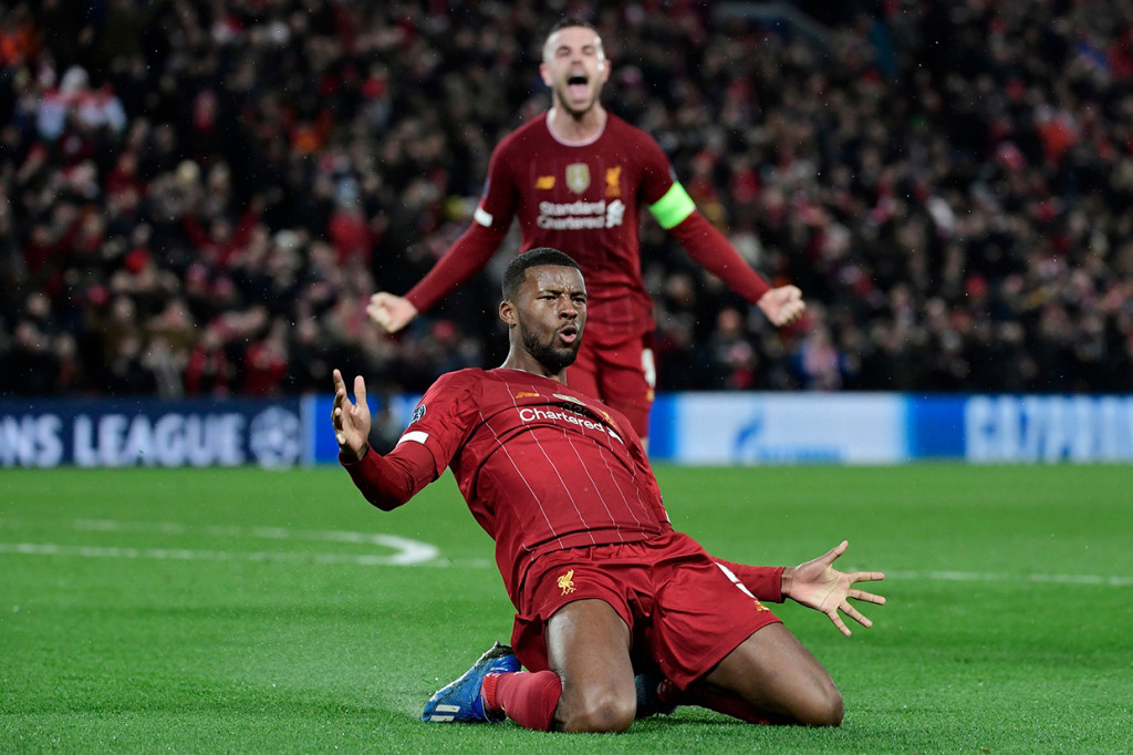 Pertahanan Oblak akhirnya runtuh juga. Dua menit jelang turun minum, sundulan Georginio Wijnaldum yang akhirnya bisa menaklukkan kiper asal Slovenia tersebut. Skor 1-0 bertahan hingga jeda.