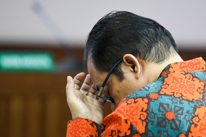 Majelis hakim memvonis Muchtar Effendi dengan hukuman empat tahun enam bulan penjara dan denda Rp200 juta subsider tiga bulan kurungan penjara.