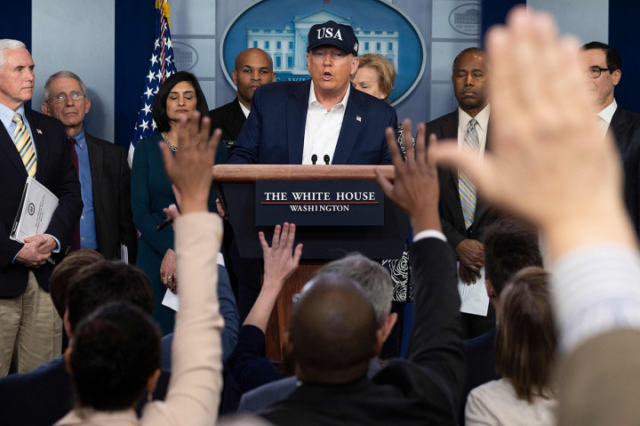 Presiden AS Donald Trump saat menggelar konferensi pers tentang virus korona (covid-19) di Gedung Putih, Washington, 14 Maret 2020.
