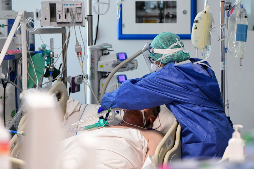 Total kematian di Italia telah mencapai 2.978, lebih dari setengah dari semua kasus yang tercatat di luar Tiongk0k, sementara jumlah infeksi mencapai 35.713.