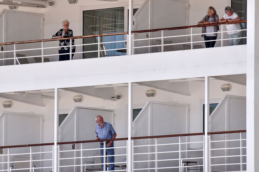 MS Braemar mengangkut lebih dari 1.000 orang di dalamnya termasuk lima orang dengan kasus positif covid-19 dan lebih dari 50 orang dalam isolasi karena menunjukkan gejala mirip flu.