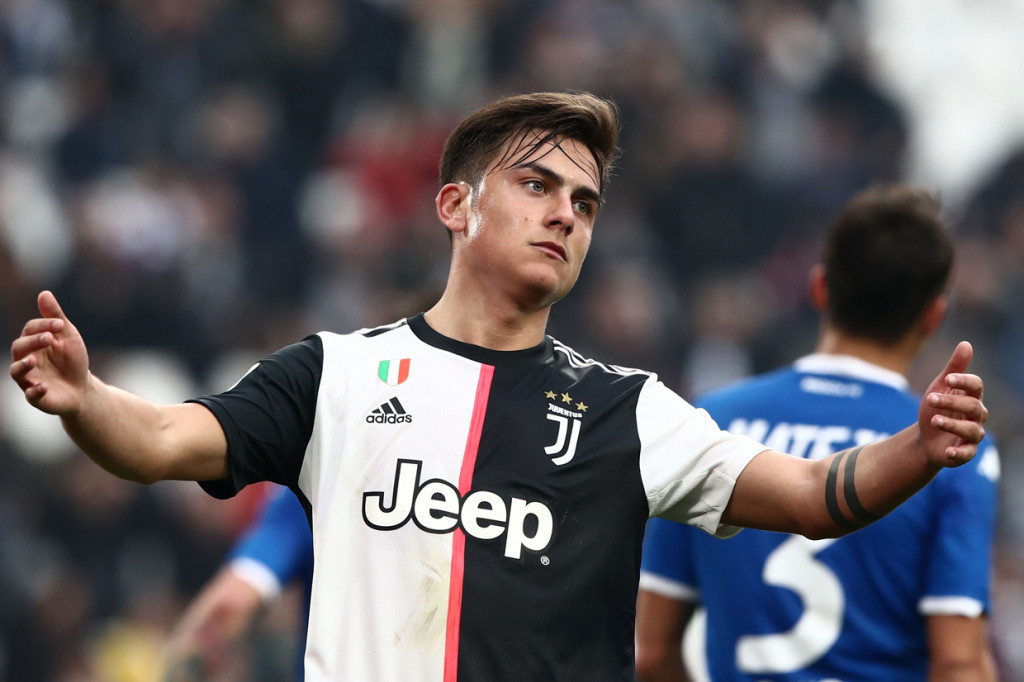 Penyerang Juventus dan timnas Argentina, Paulo Dybala, dinyatakan positif terinfeksi virus korona (covid-19). AFP Photo/Isabella Bonotto
