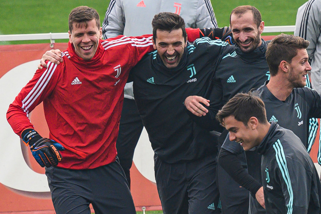 Dybala menjadi pemain Juventus ketiga yang positif virus corona. Sebelumnya rekannya Daniele Rugani dan Blaise Matuidi sudah lebih dulu positif korona. AFP Photo/Marco Bertorello