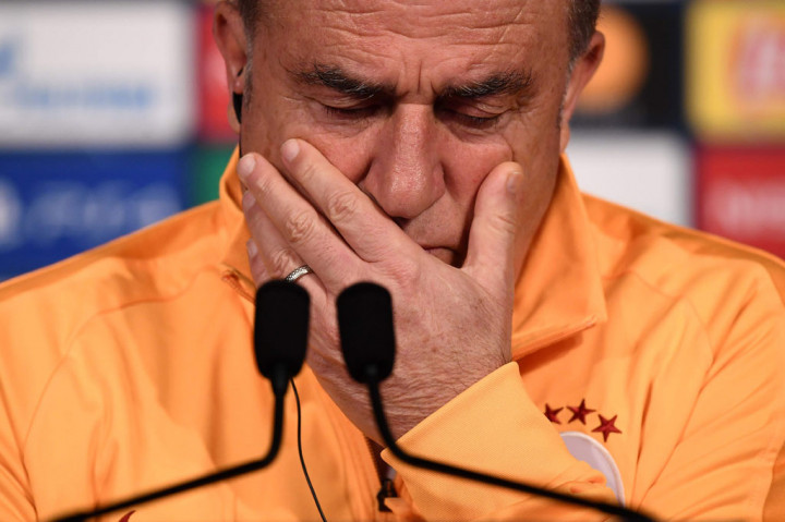 Fetih Terim, pelatih klub Turki Galatasaray, mengumumkan Senin, 23 Maret 2020 waktu setempat bahwa dia dinyatakan positif mengidap virus korona (covid-19), dan saat ini tengah dirawat di rumah sakit.