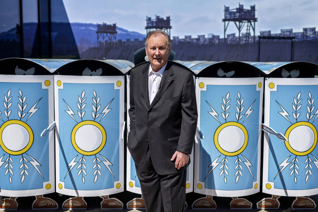 Serial ini telah diterjemahkan ke dalam banyak bahasa (bahkan Latin dan Yunani kuno) dan dapat dijumpai di banyak negara di dunia. Komik ini mungkin merupakan komik Prancis paling populer di dunia.