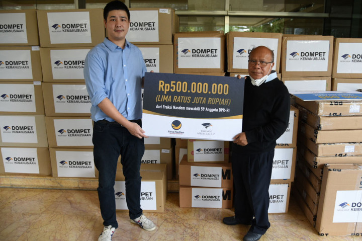 Donasi dari Partai NasDem langsung disalurkan melalui Helptohelp. Adapun donasi ini diberikan untuk pembelian alat pelindung diri (APD), hand sanitizier, sarung tangan, dan lainnya untuk tenaga medis, serta pemberian bantuan kepada masyarakat yang tidak mampu.